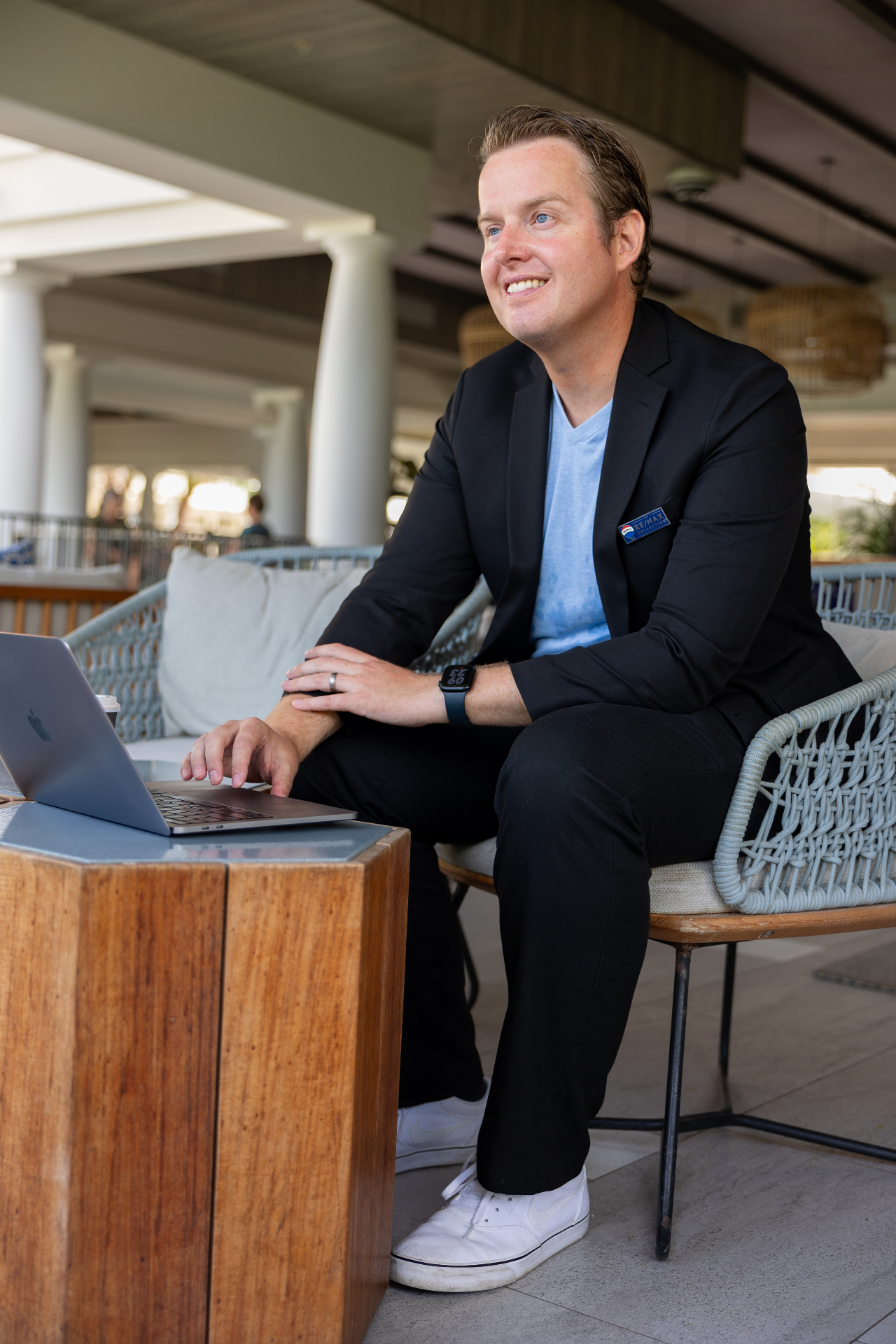 Portrait of Roy Knippenborg, Makelaar · RE/MAX Bon Bini
